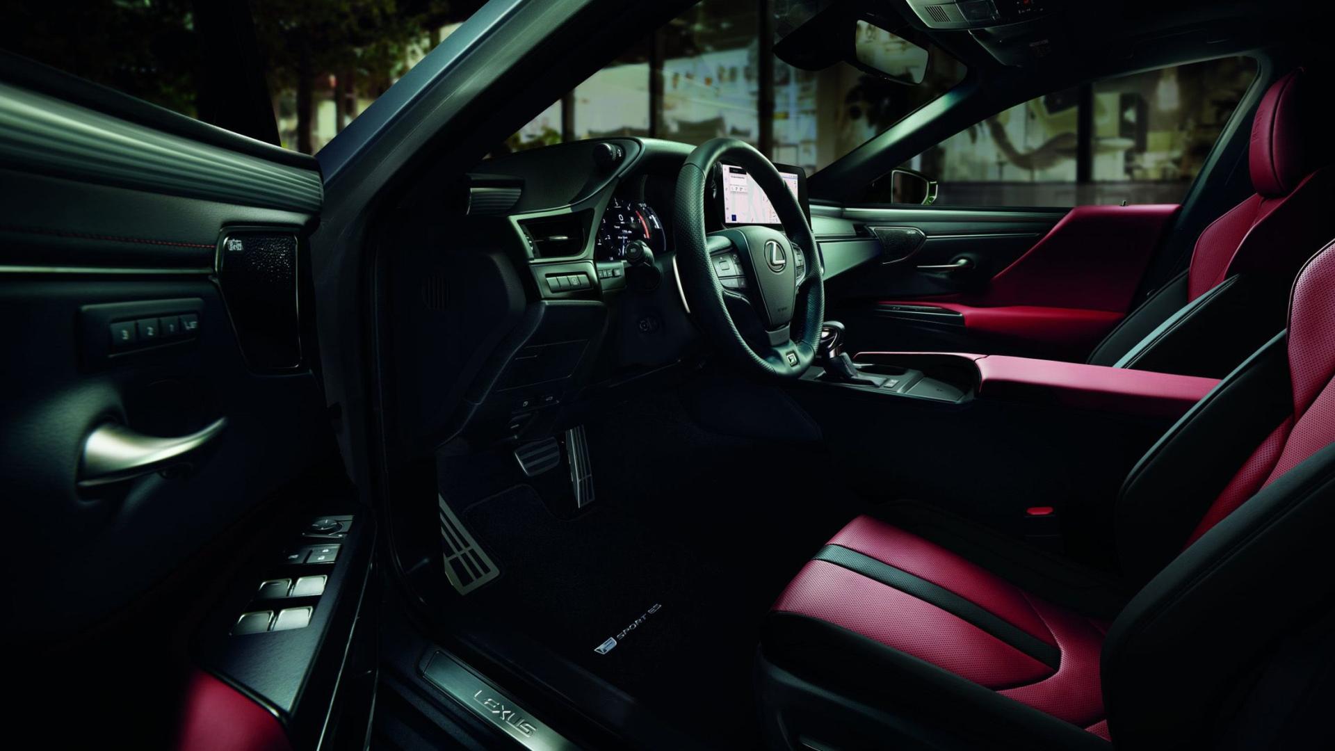 Lexus ES 350 F Sport 2024