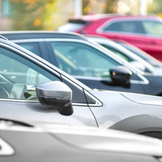 The Benefits of Renting a Luxury Car for Special Occasions